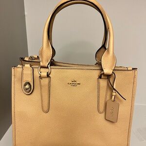 Coach Pebbled Leather Tote/ Satchel/ Handbag Beige/Tan